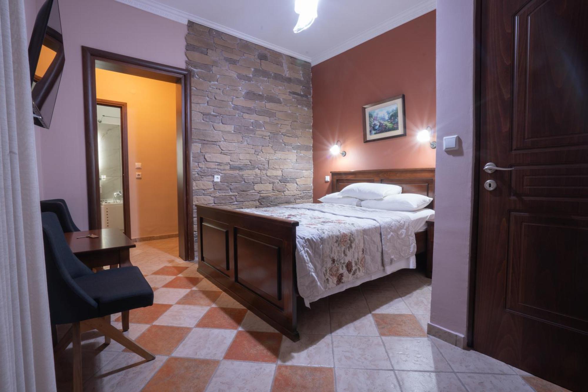 Kallinikos Guesthouse Káto Loutrákion Exteriér fotografie